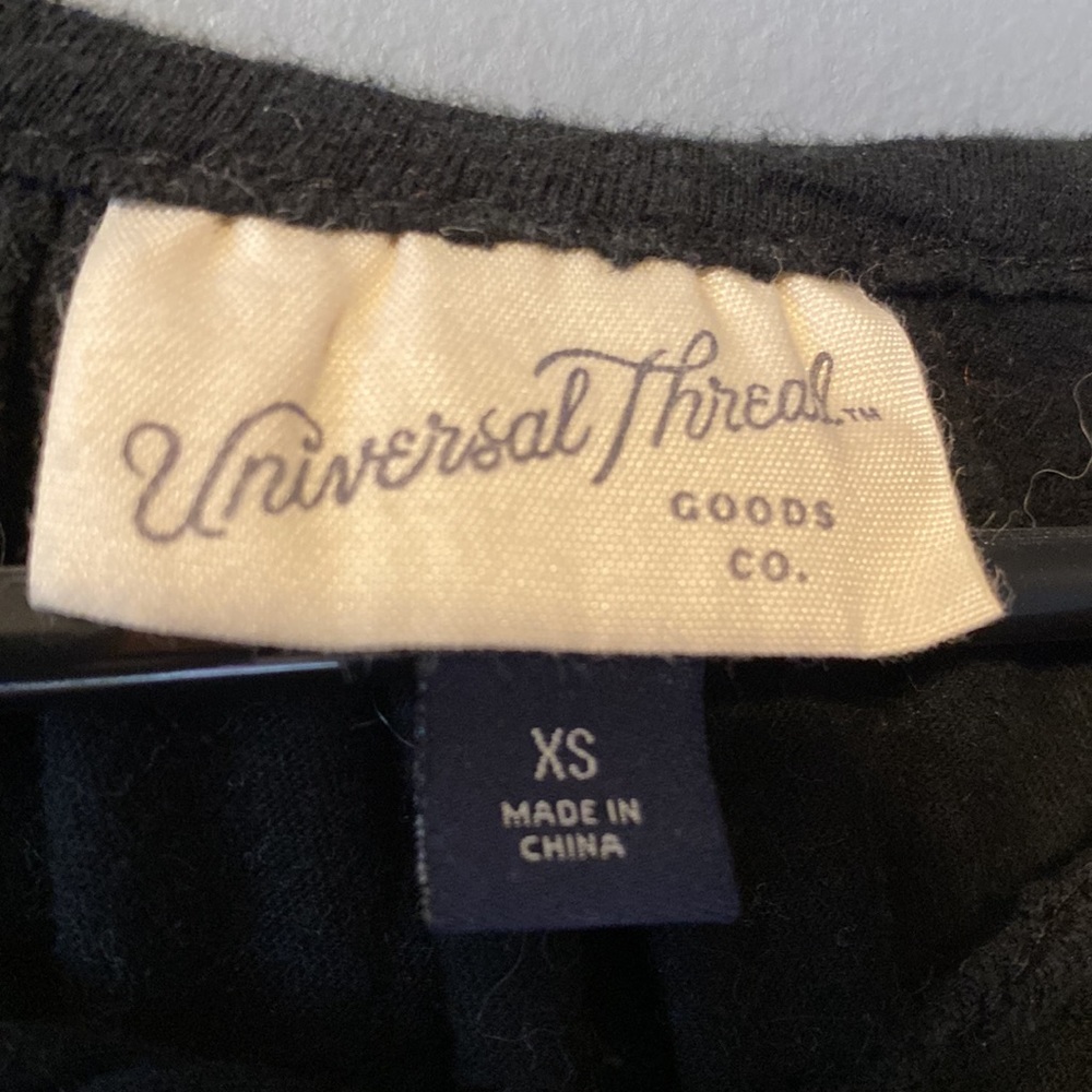 Black shirt - Picture 2 of 2